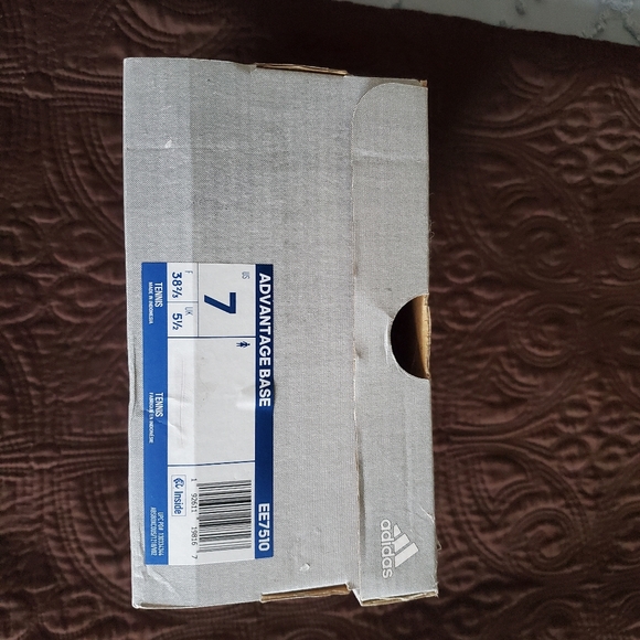 Adidas - Tennis Shoes - Picture 3 of 7